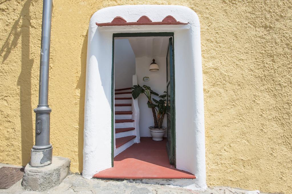 Appartamenti Casa Del Sole Sant'Angelo  Εξωτερικό φωτογραφία