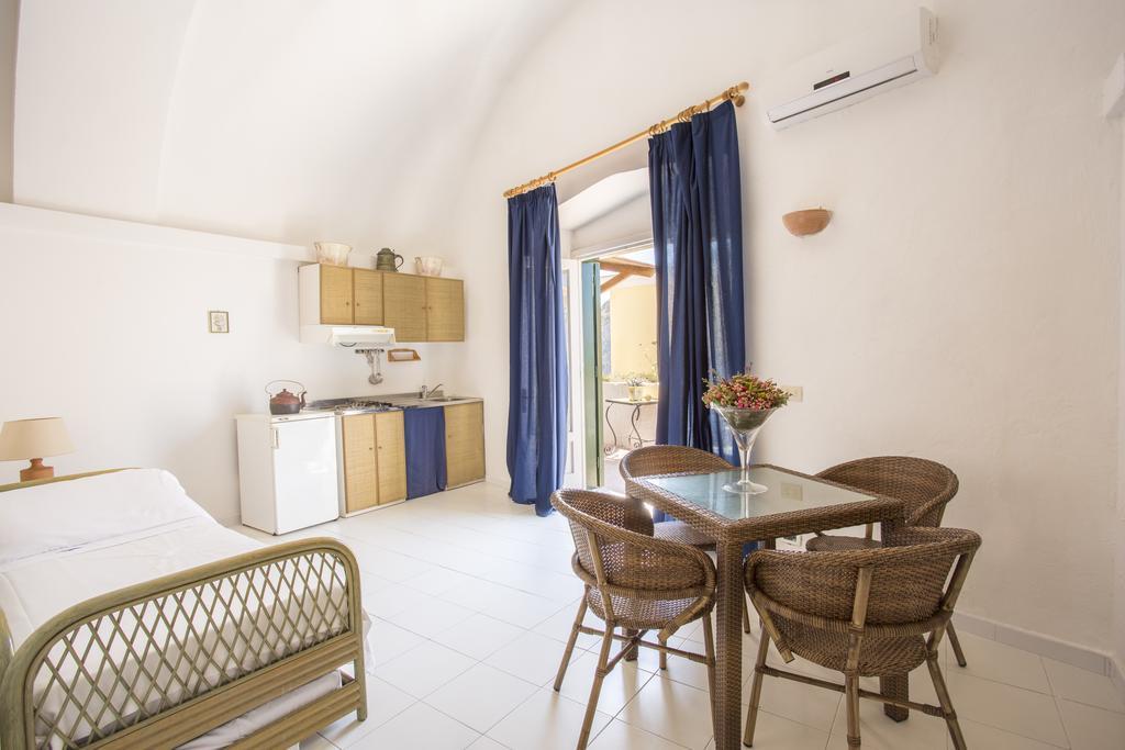 Appartamenti Casa Del Sole Sant'Angelo  Εξωτερικό φωτογραφία